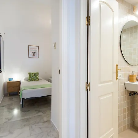 Rentandhomes Reserva De 마르베야