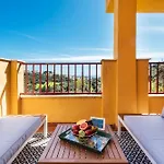 Rentandhomes Reserva De * Marbella